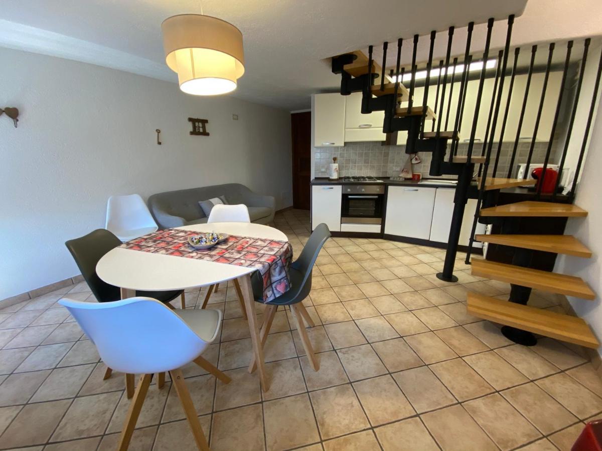 Grenier Du Coeur Apartment Aosta Exterior foto