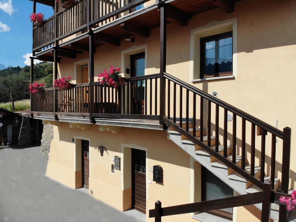 Grenier Du Coeur Apartment Aosta Exterior foto